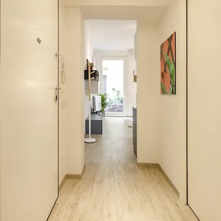 Colonna Bologna, Under The Two Towers Апартаменты Болонья