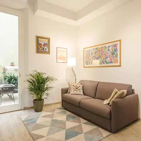 Colonna Bologna, Under The Two Towers 博洛尼亚