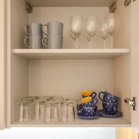 Colonna Bologna, Under The Two Towers 公寓