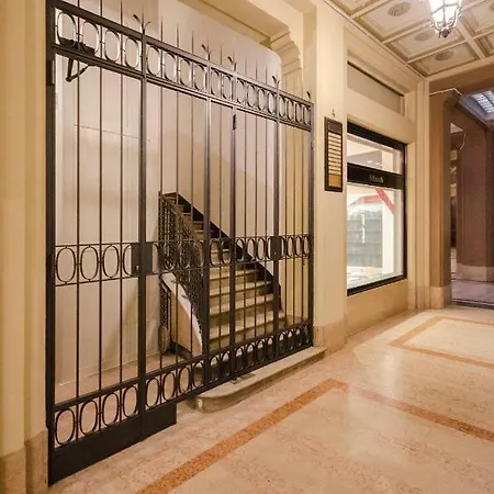 Colonna Bologna, Under The Two Towers * Bolonha