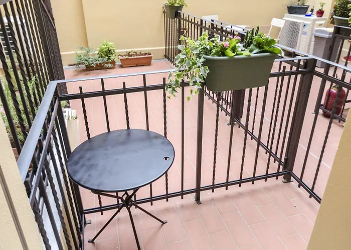 شقة Colonna Bologna, Under The Two Towers