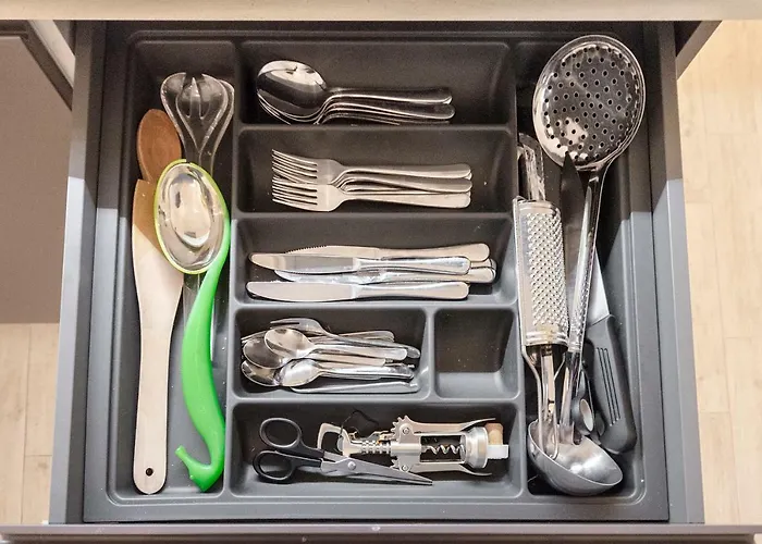 Colonna Bologna, Under The Two Towers *