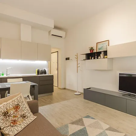 Colonna Bologna, Under The Two Towers Appartement