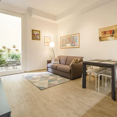 Colonna Bologna, Under The Two Towers Bologna