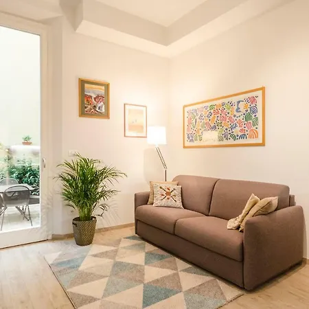 Colonna Bologna, Under The Two Towers * Bologna