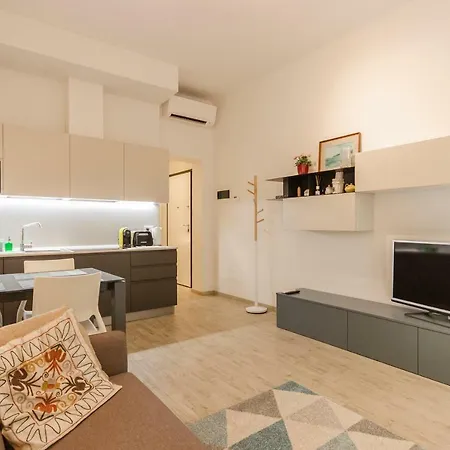 Colonna Bologna, Under The Two Towers Lejlighed *