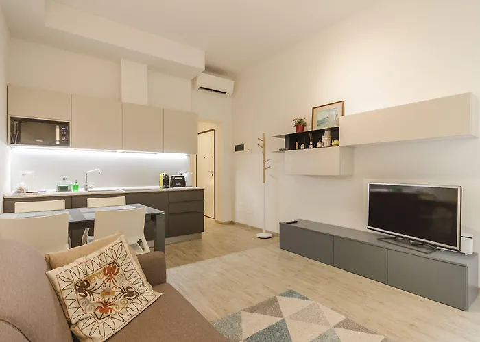 Colonna Bologna, Under The Two Towers 아파트