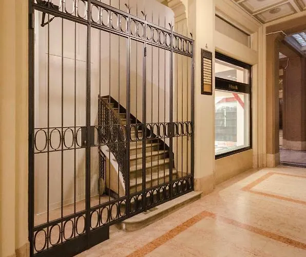 Colonna Bologna, Under The Two Towers * 볼로냐